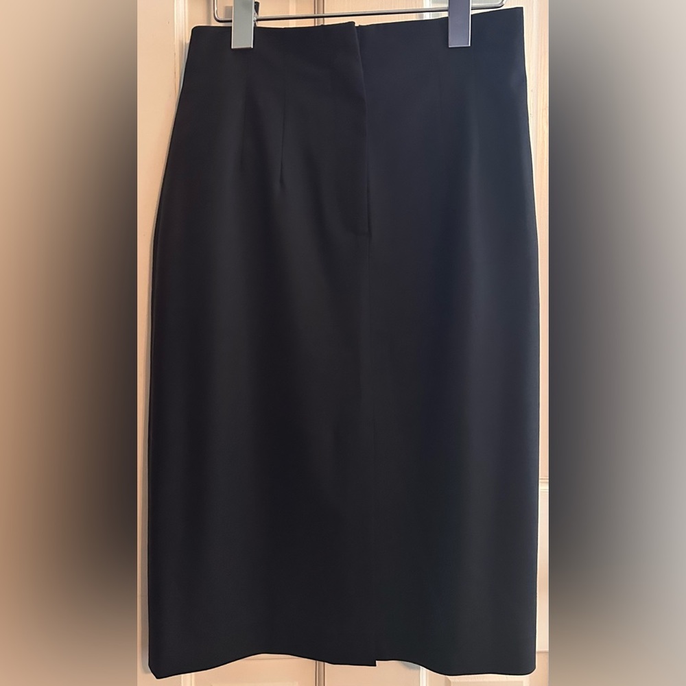 LADIES THEORY VINTAGE BLACK WOOL BLEND SKIRT - SIZE 2